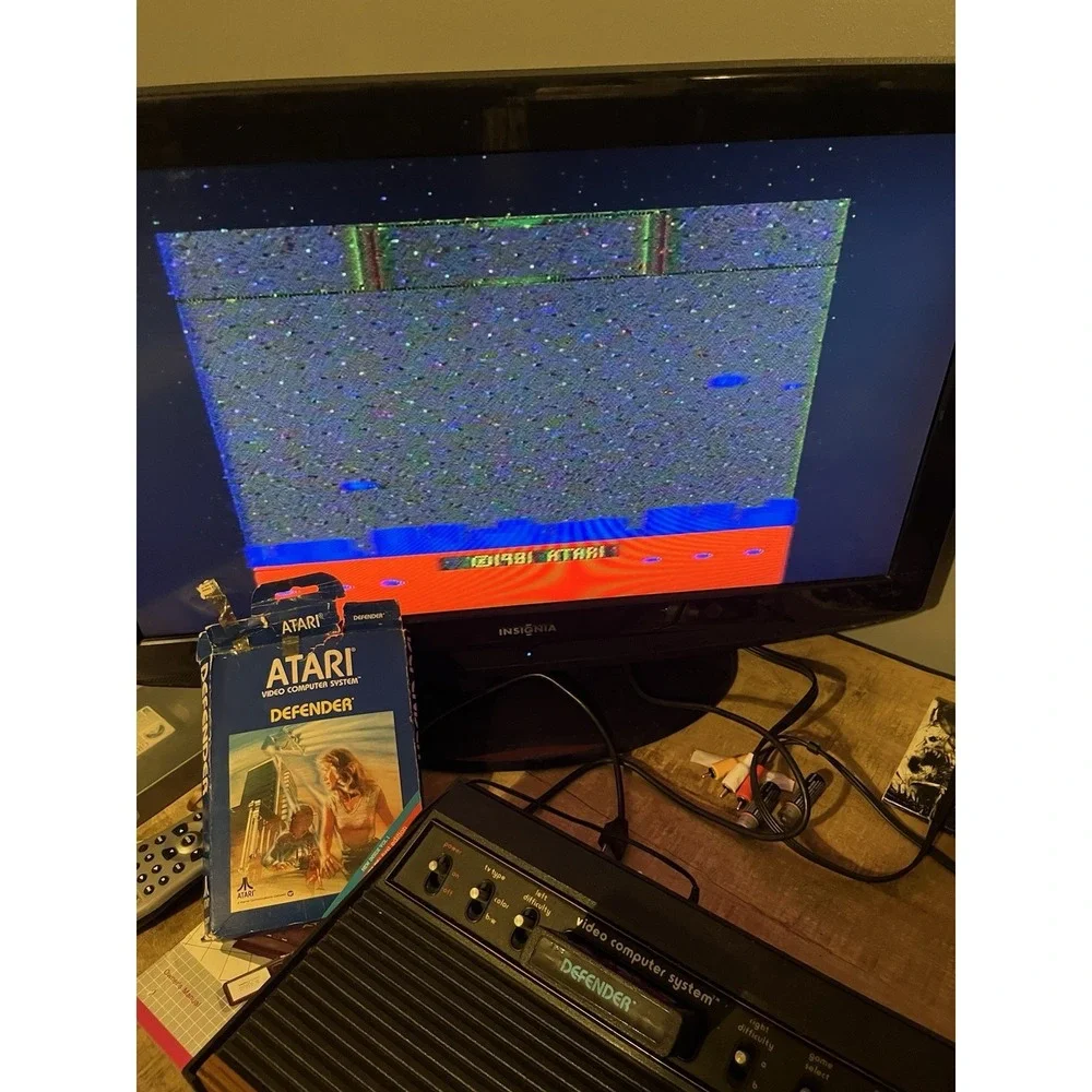 Defender (Atari 2600, 1980) Complete w/ Box & Manual - Tested & Working